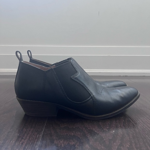 Lucky Brand Ankle Boots - Picture 6 of 12